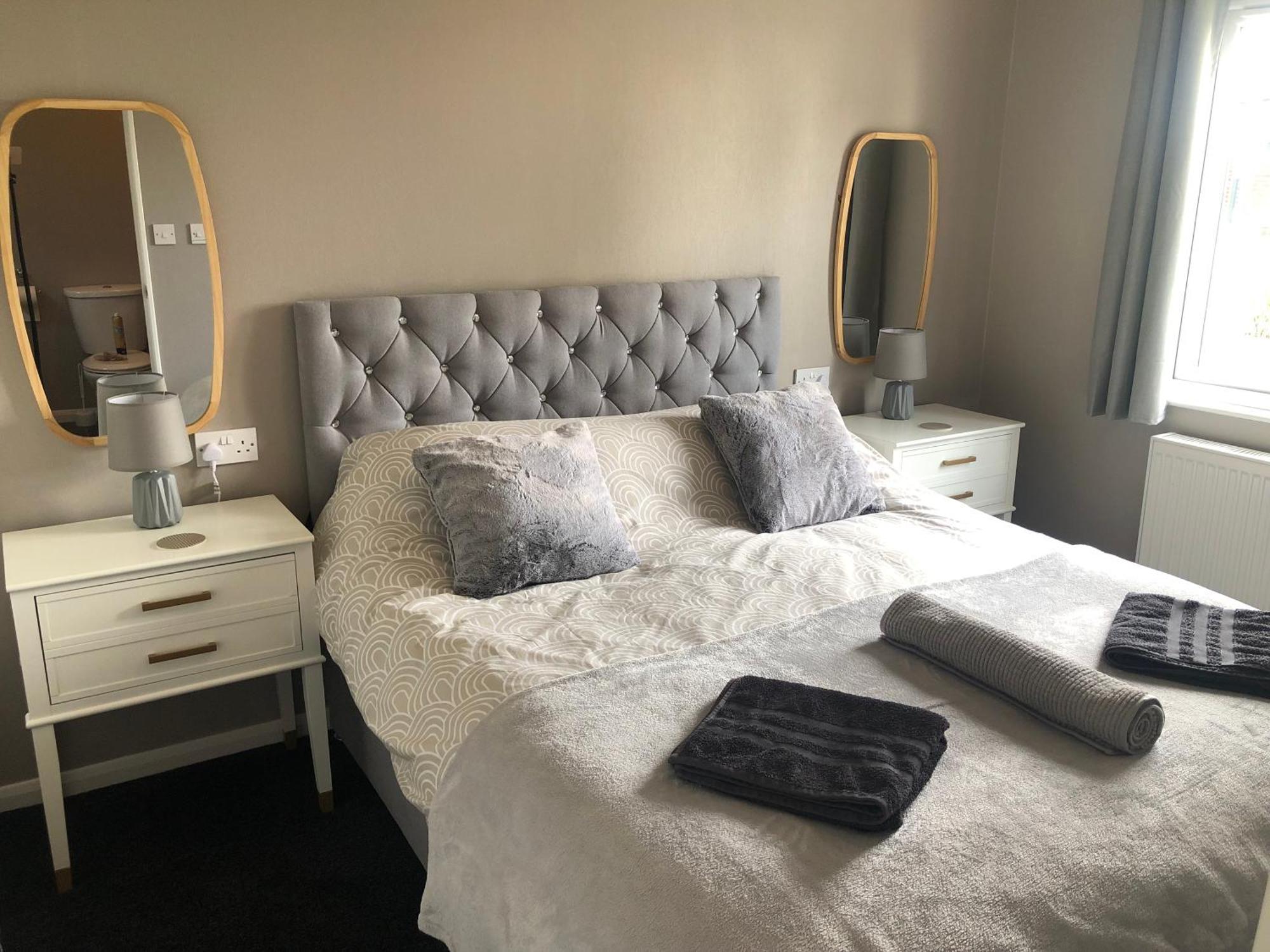 Holiday home Spacious With Hot Tub Upton (Lincolnshire)